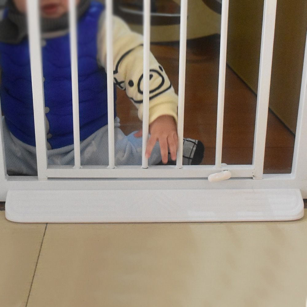 Baby Gate Extra Wide - รั้วประตูเพื่อความปลอดภัยของเด็กรางป้องกันทางเข้าบันไดบาร์รั้วสุนัขสัตว์เลี้ยงรั้วกระดานเตะอุปกรณ์เสริมกระโปรง